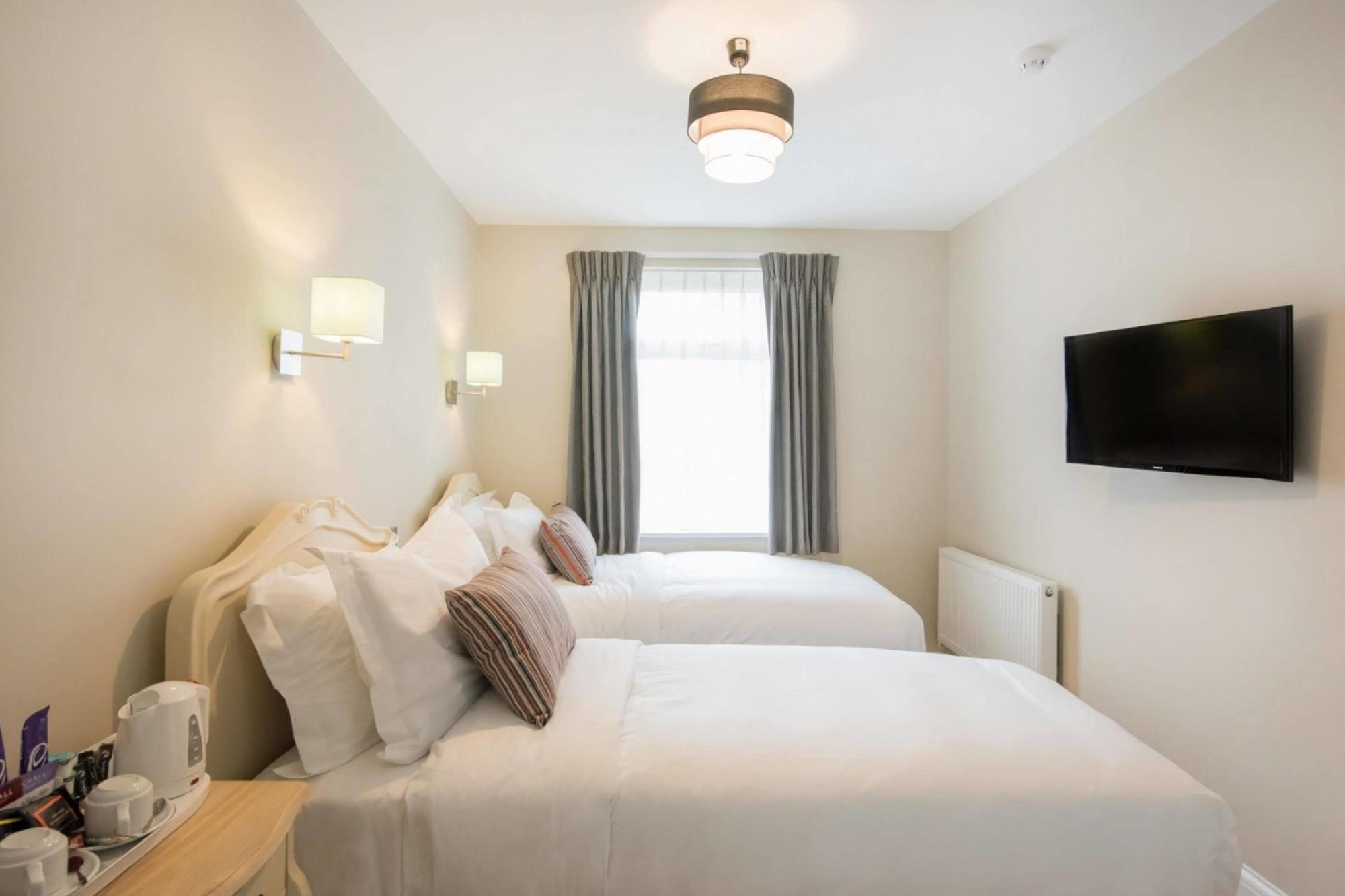 Docklands 3*