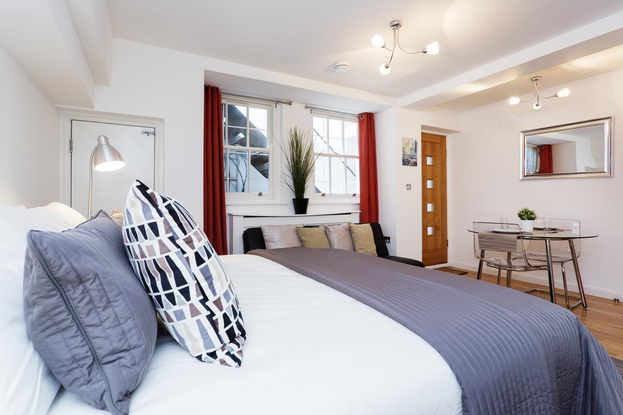 Little Venice Canal Townhouse Apartment