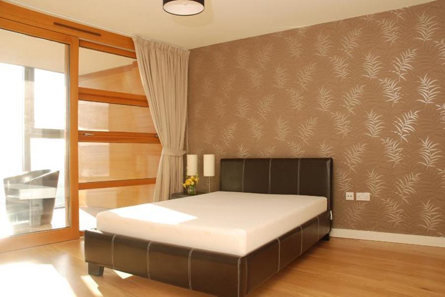 Falcon Wharf Apartment *