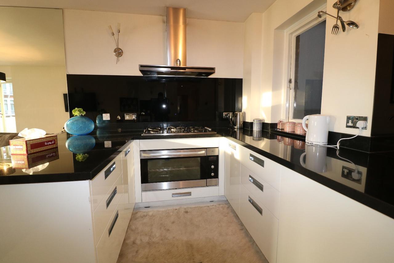 Knightsbridge Apartment