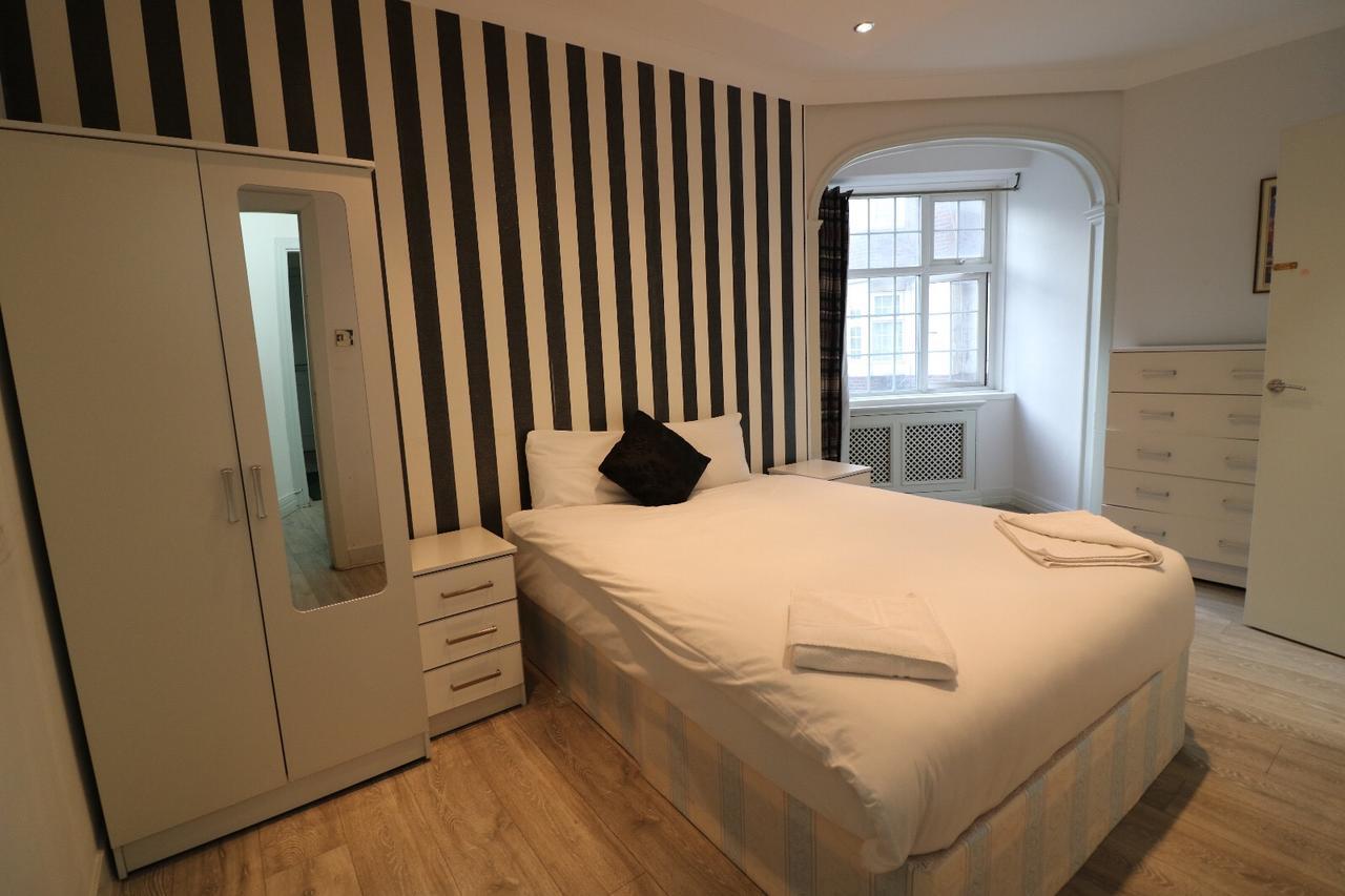 Princes Court Brompton Road * London