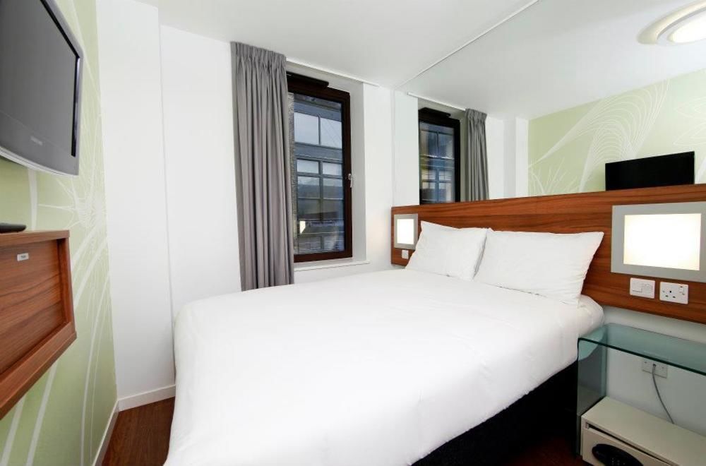 Point A Liverpool Street 3*