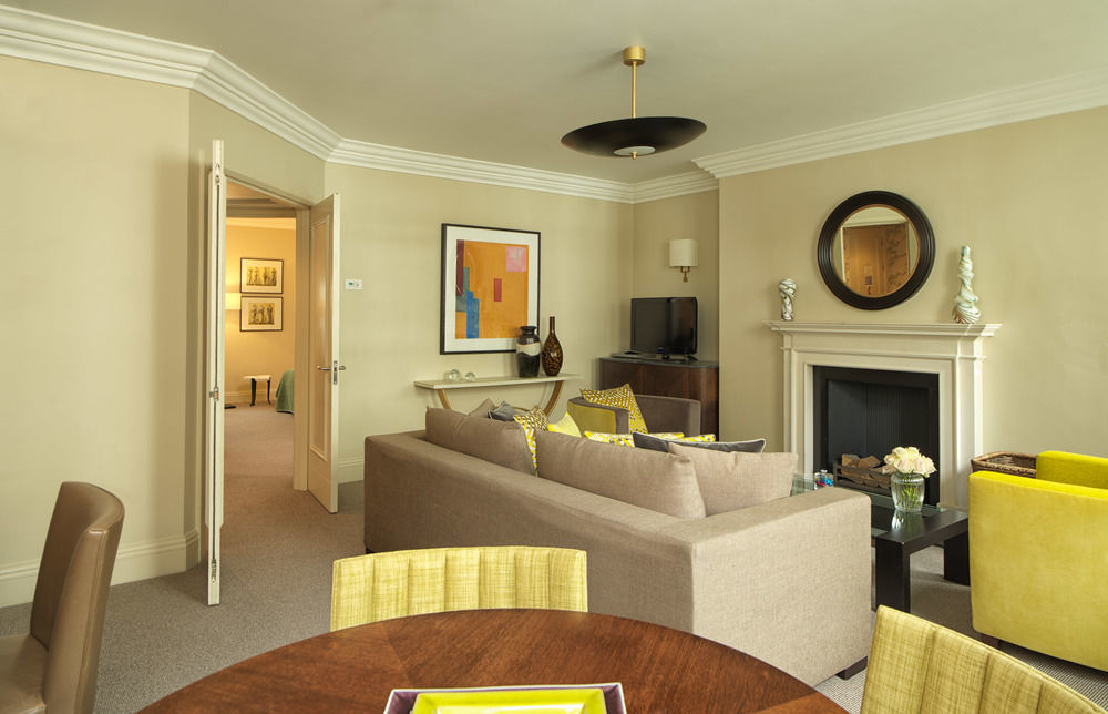 Brown's Hotel, A Rocco London