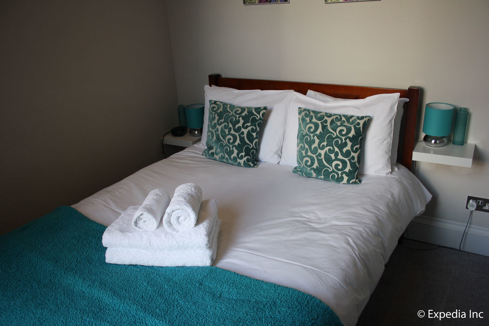 Barons Court Queens Club By Viridian Apartment *