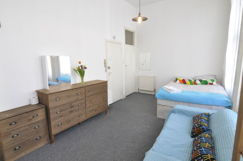 Regents Court Apartment