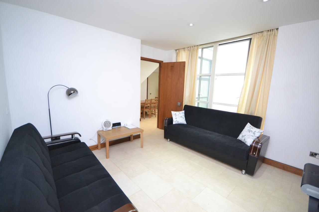Apartment Bell Street *