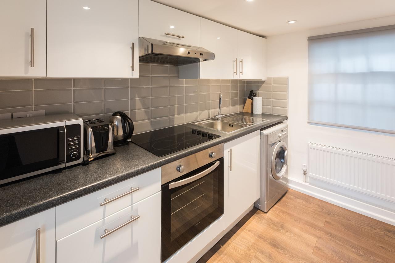 Westminster Apartment *