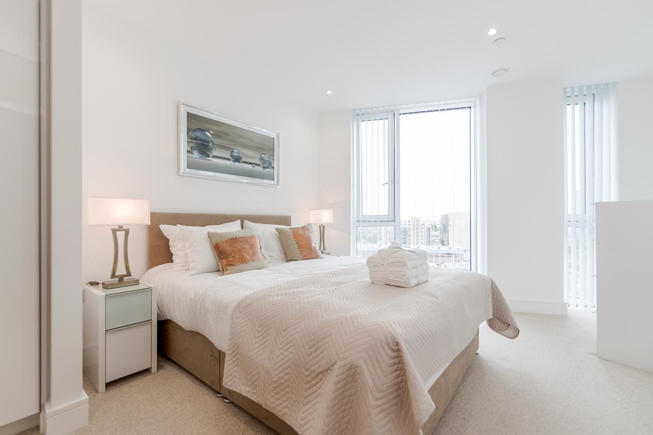 Luxury Stratford Apartment