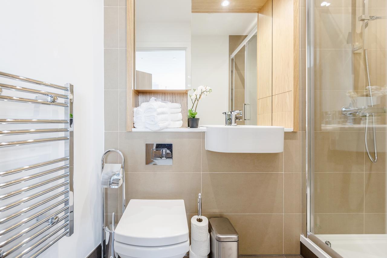 Luxury Stratford Apartment London