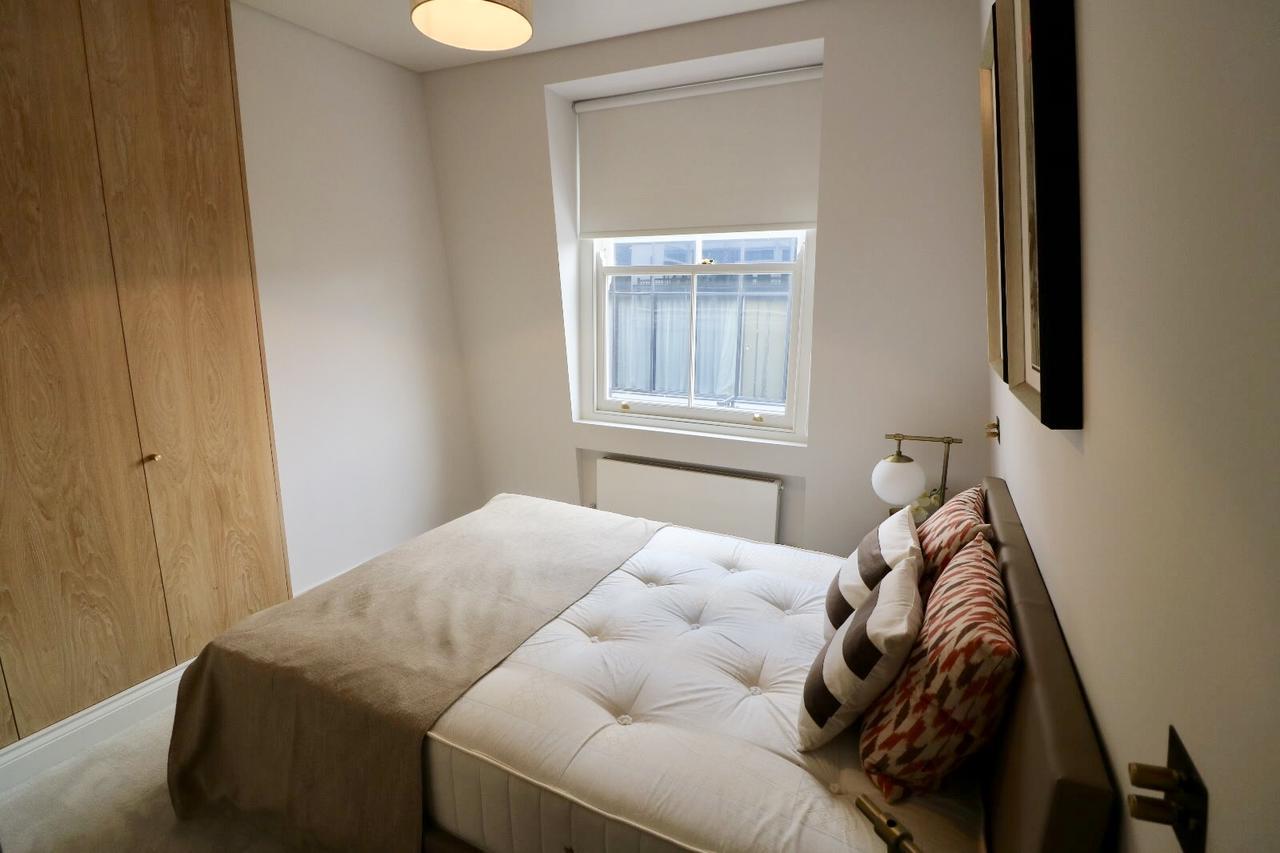Apartment Beaufort Gardens Knightsbridge London
