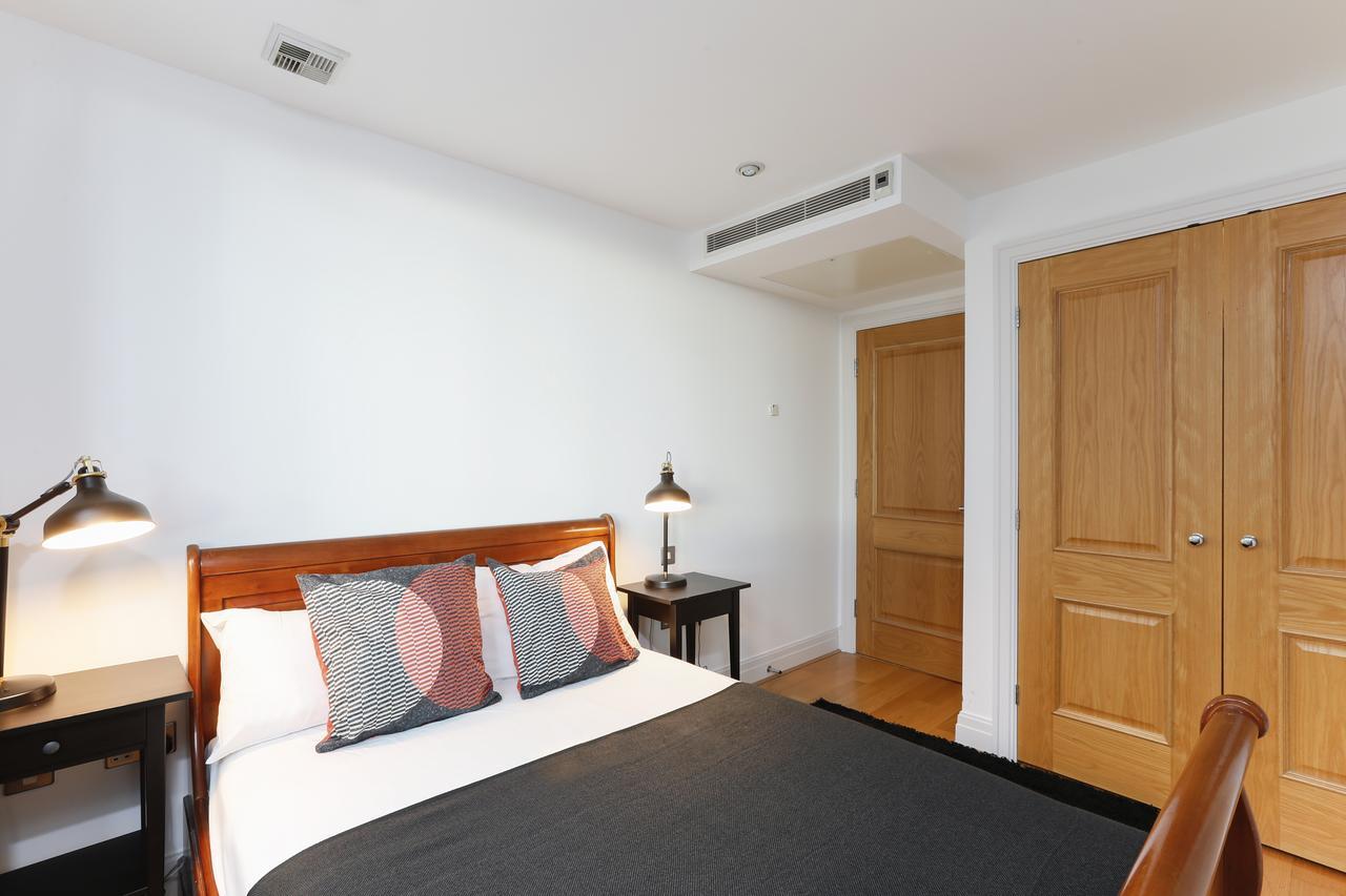 Apartment Hyde Park London