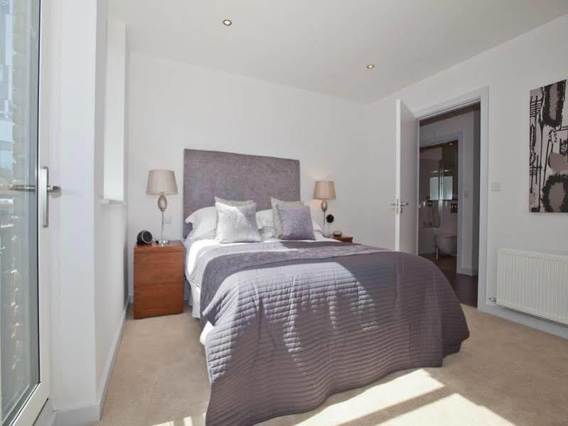 Apartment One White's Row