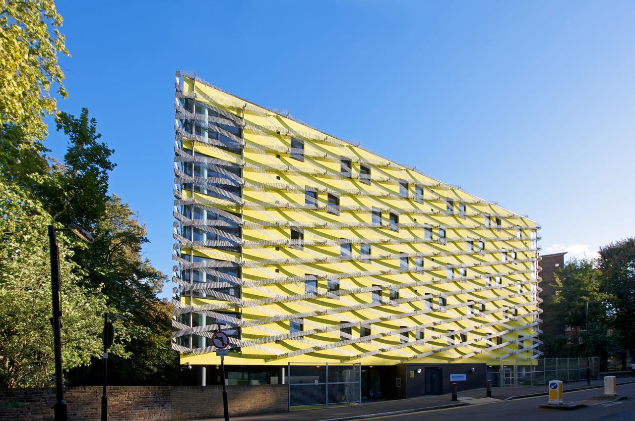 Newington Court * London