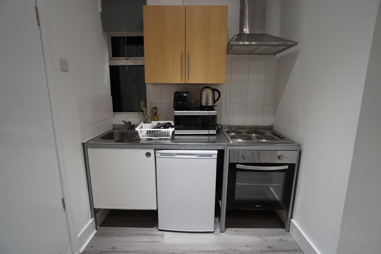 Apartment Queen Park London