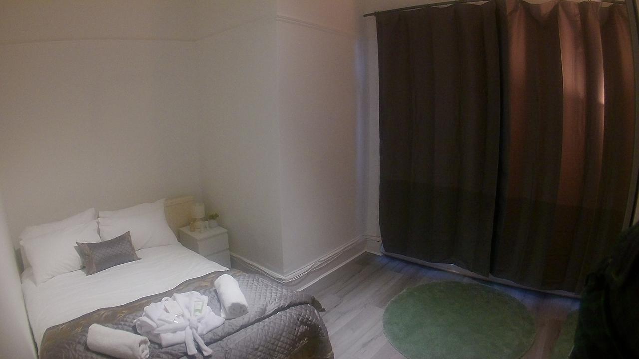 Apartment Queen Park London