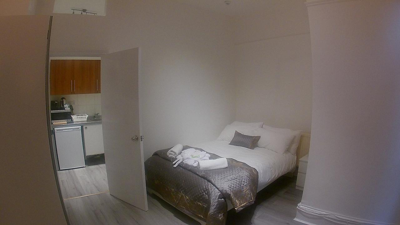 Apartment Queen Park London