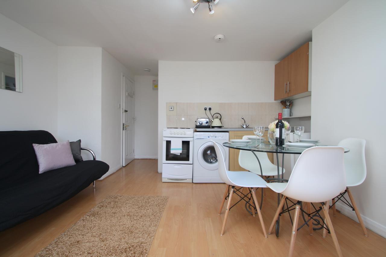 Apartment Regents Park Central