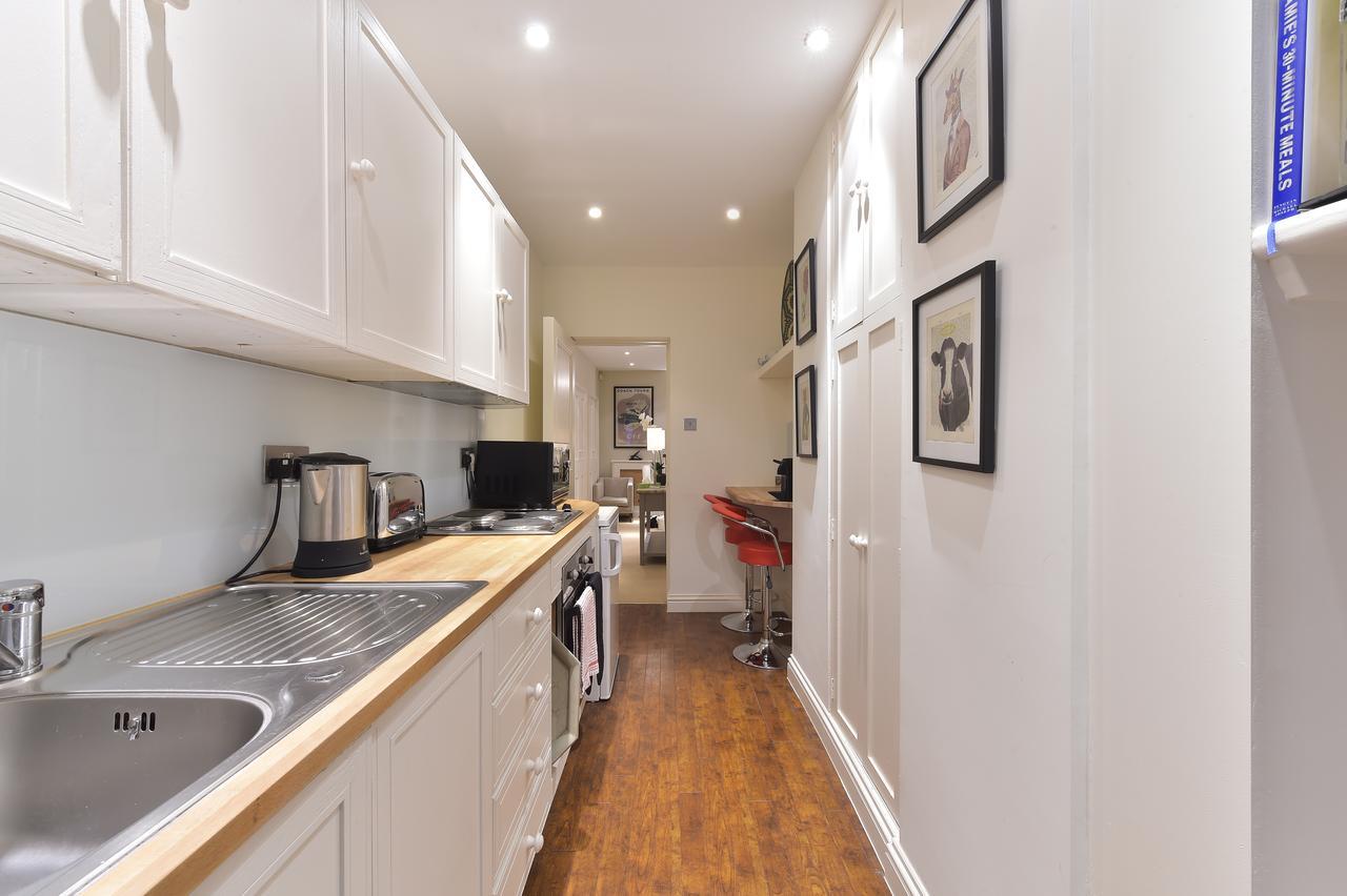 Peaceful 1 Bed Flat Off Sloane Square With Patio Apartment London