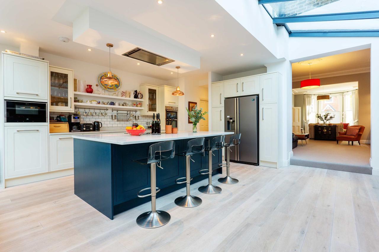 Veeve - Alderbrook House Holiday home *