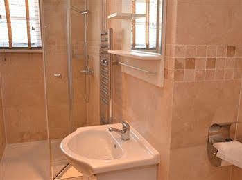 Alexander Paddington Apartment *