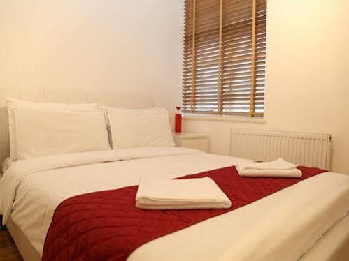 Alexander Paddington Apartment London