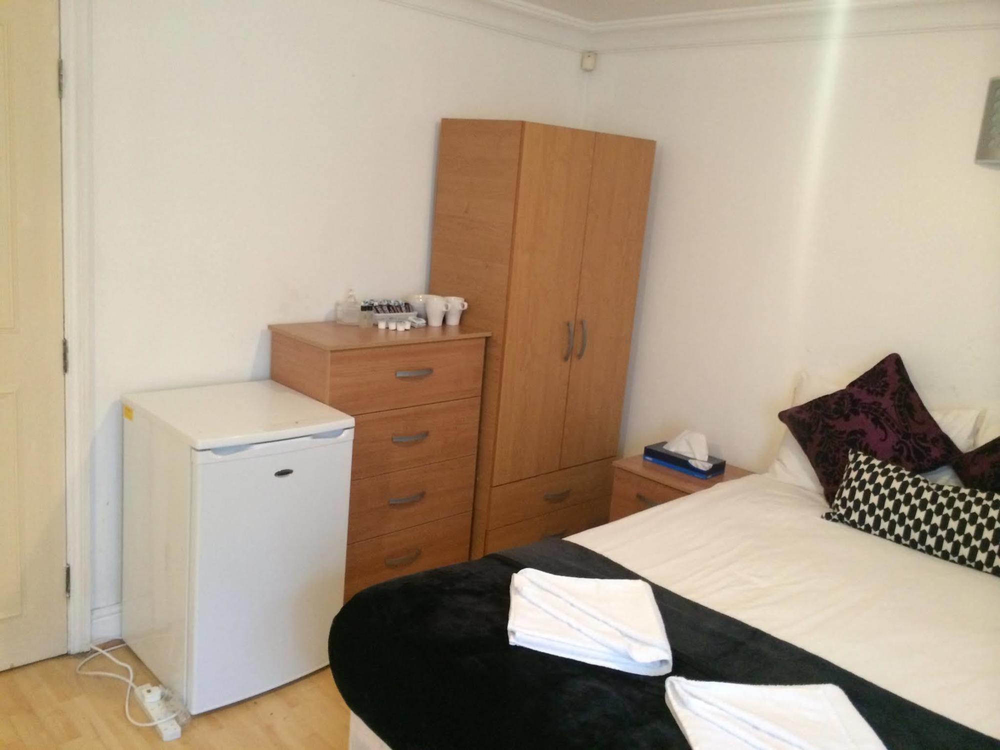Wellington Road Apartment