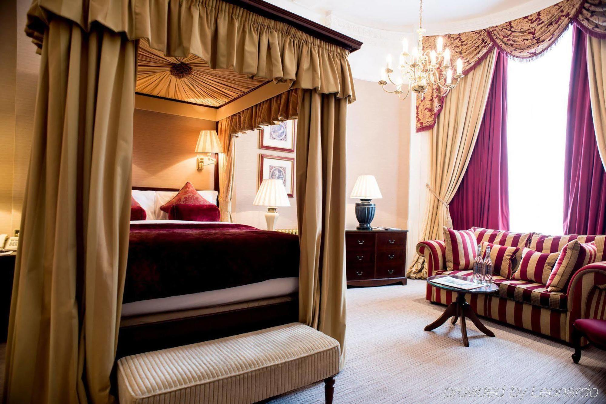 The Colonnade Hotel