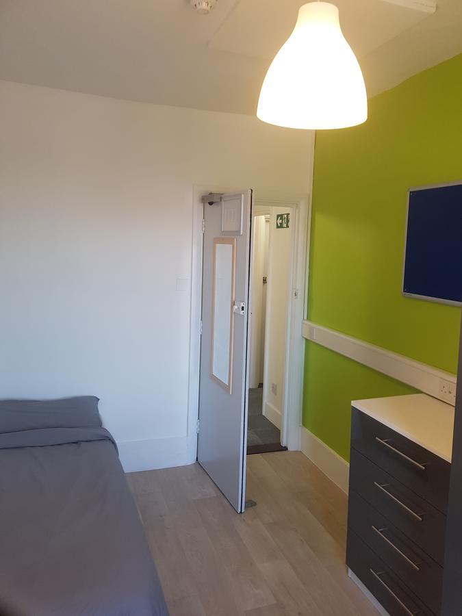 Albergue New Mansion House *