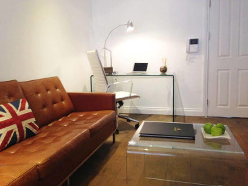 Apple Paddington Apartment London