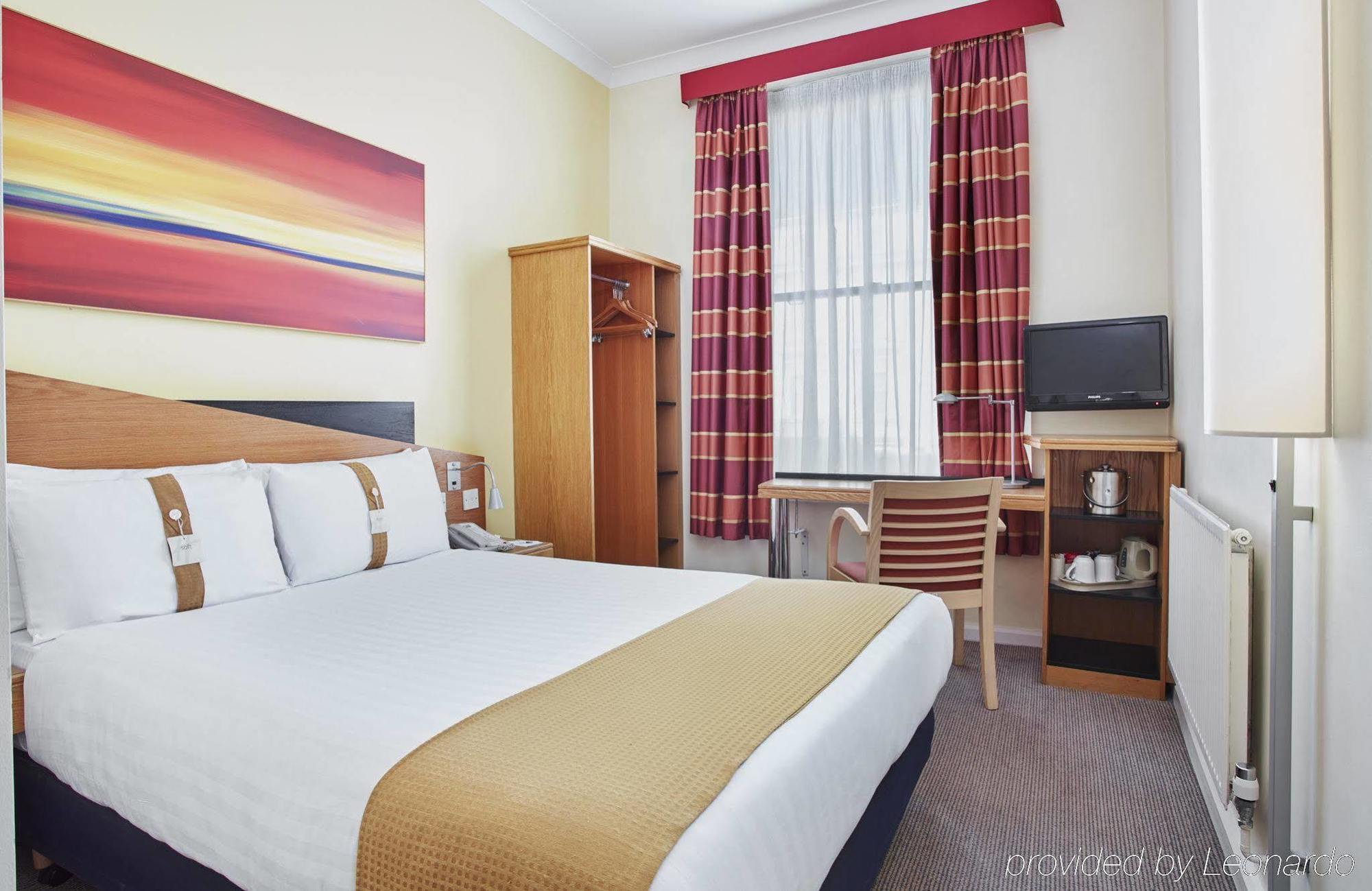 Express Victoria By Ihg London