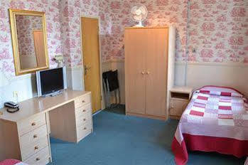 Garden Court 3* London