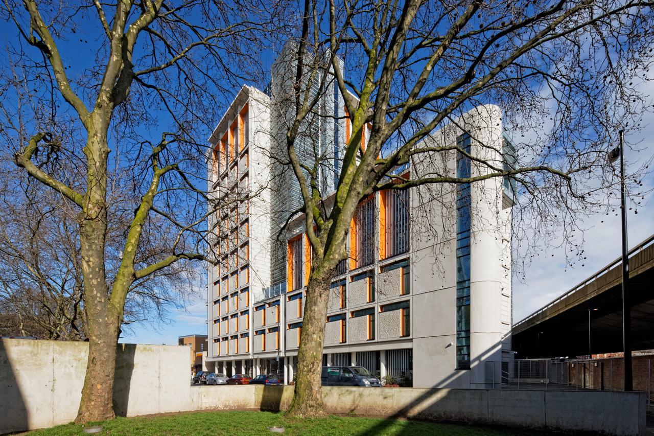 Torquay House Albergue