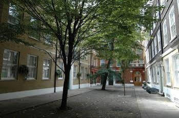 The Kings Wardrobe By Bridgestreet Hotel 4*