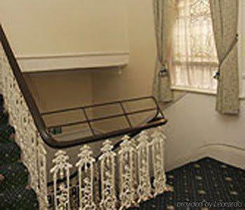 Albergue Gallery Hyde Park *