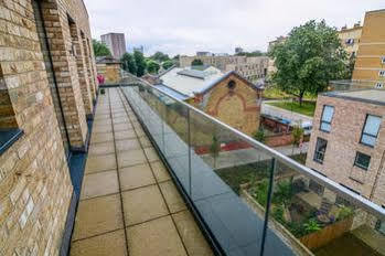 Apartment Wharf - Cambridge Av Apartamento Londres