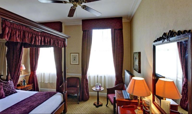Grange Blooms Hotel