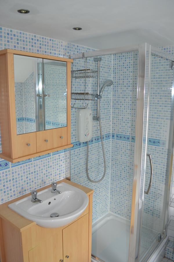 2 Bedroom House -ealing Holiday home