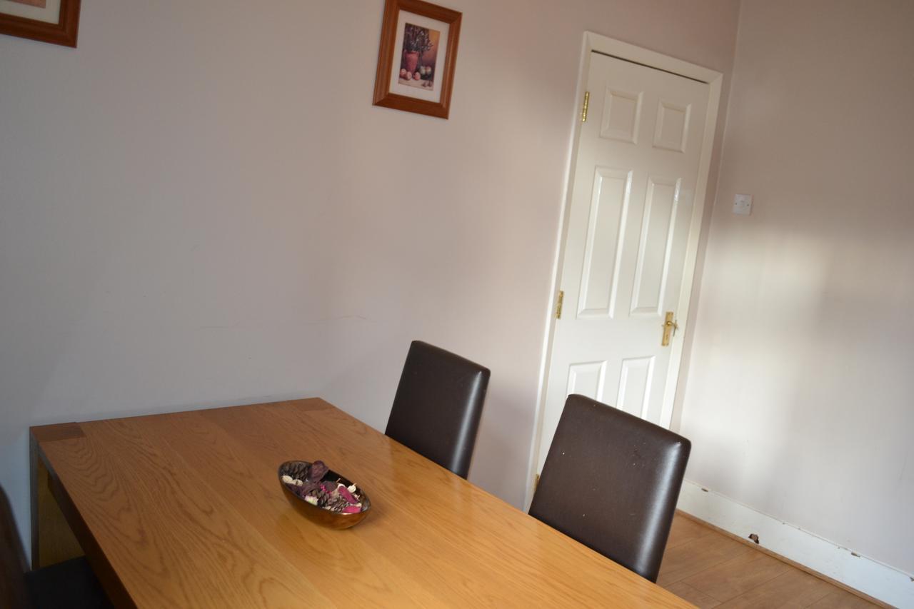 Holiday home 2 Bedroom House -ealing London