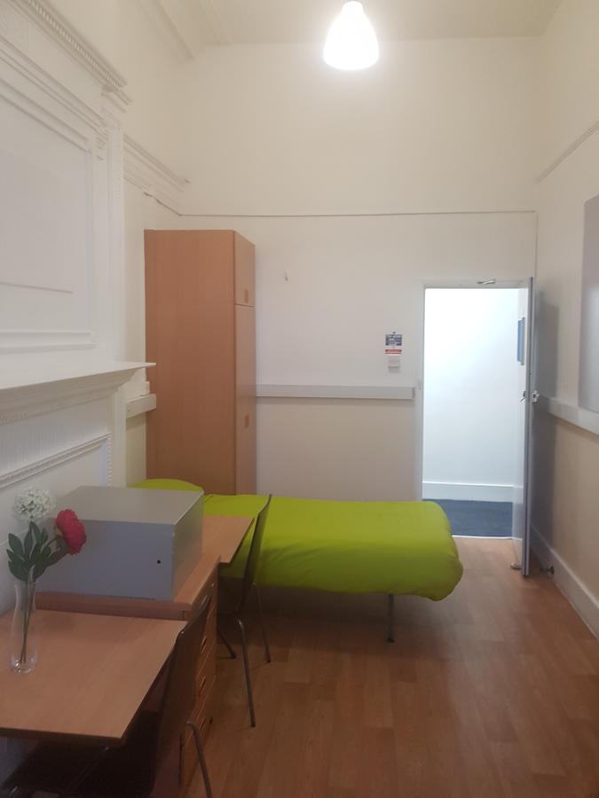 Hostel Railton House *