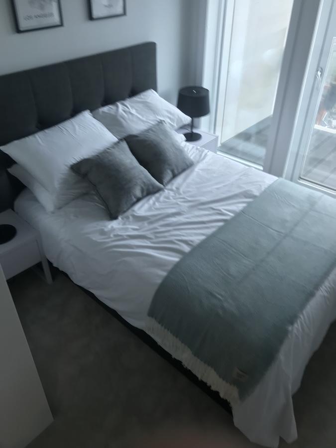 Charles Hope Kings Cross Apartment *