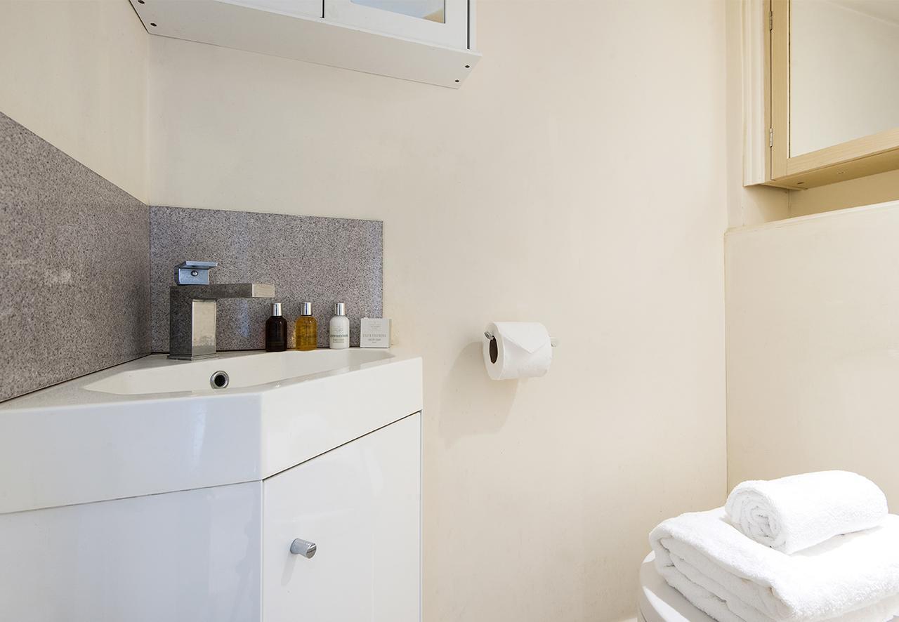 Pleasant Hackney By Victoria Park * London