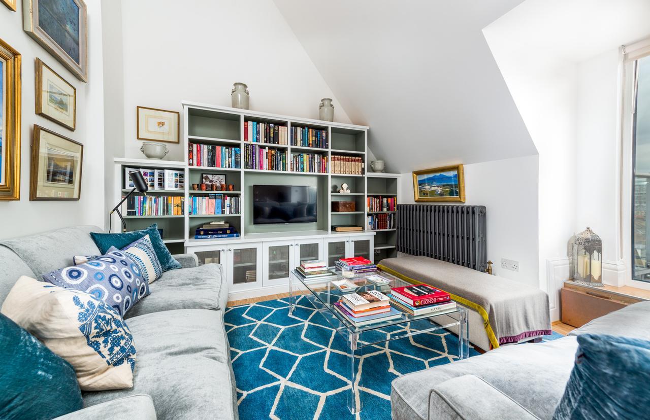 Luxury Battersea Park With Stunning Views London
