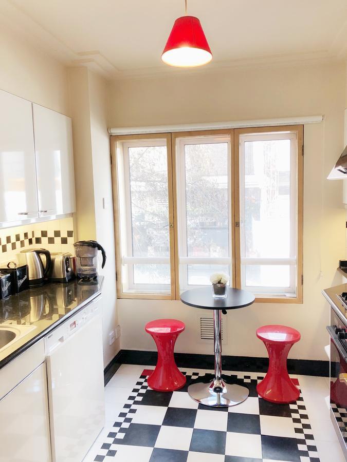 Meridian House Apartment *