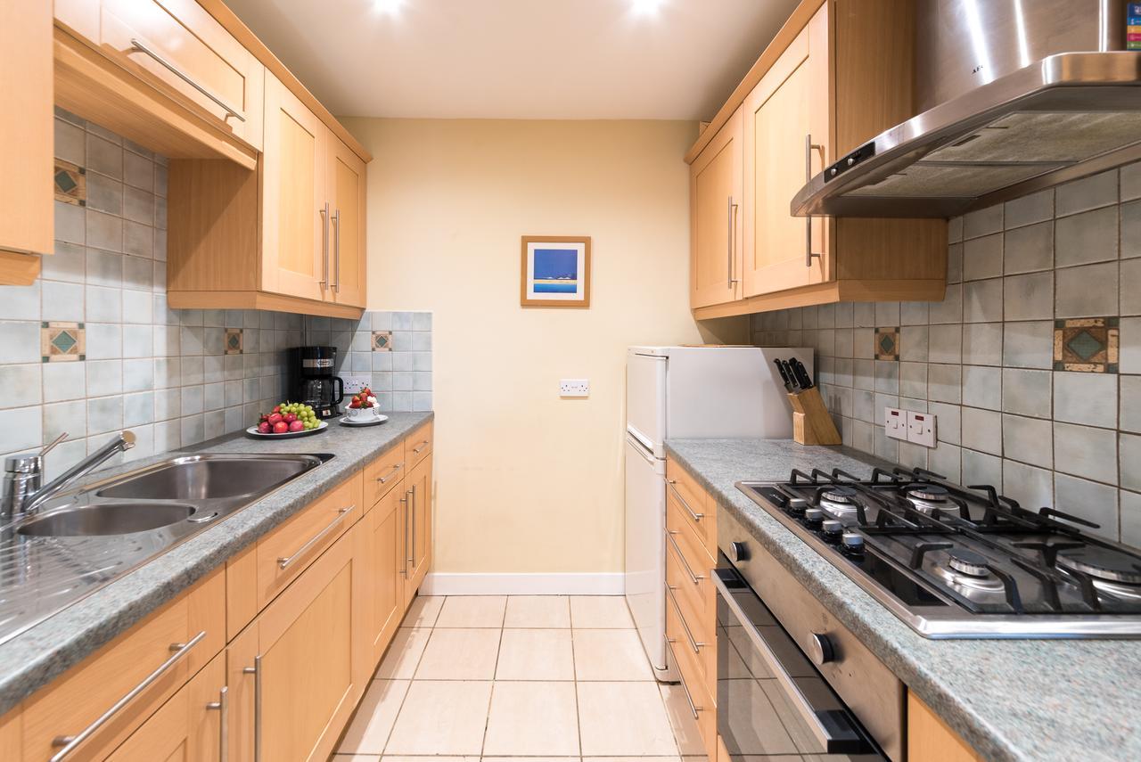 Westgate Terrace Apartment