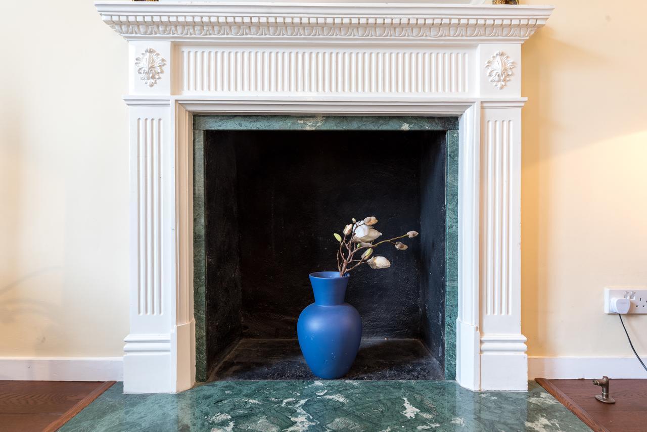 Apartment Westgate Terrace London