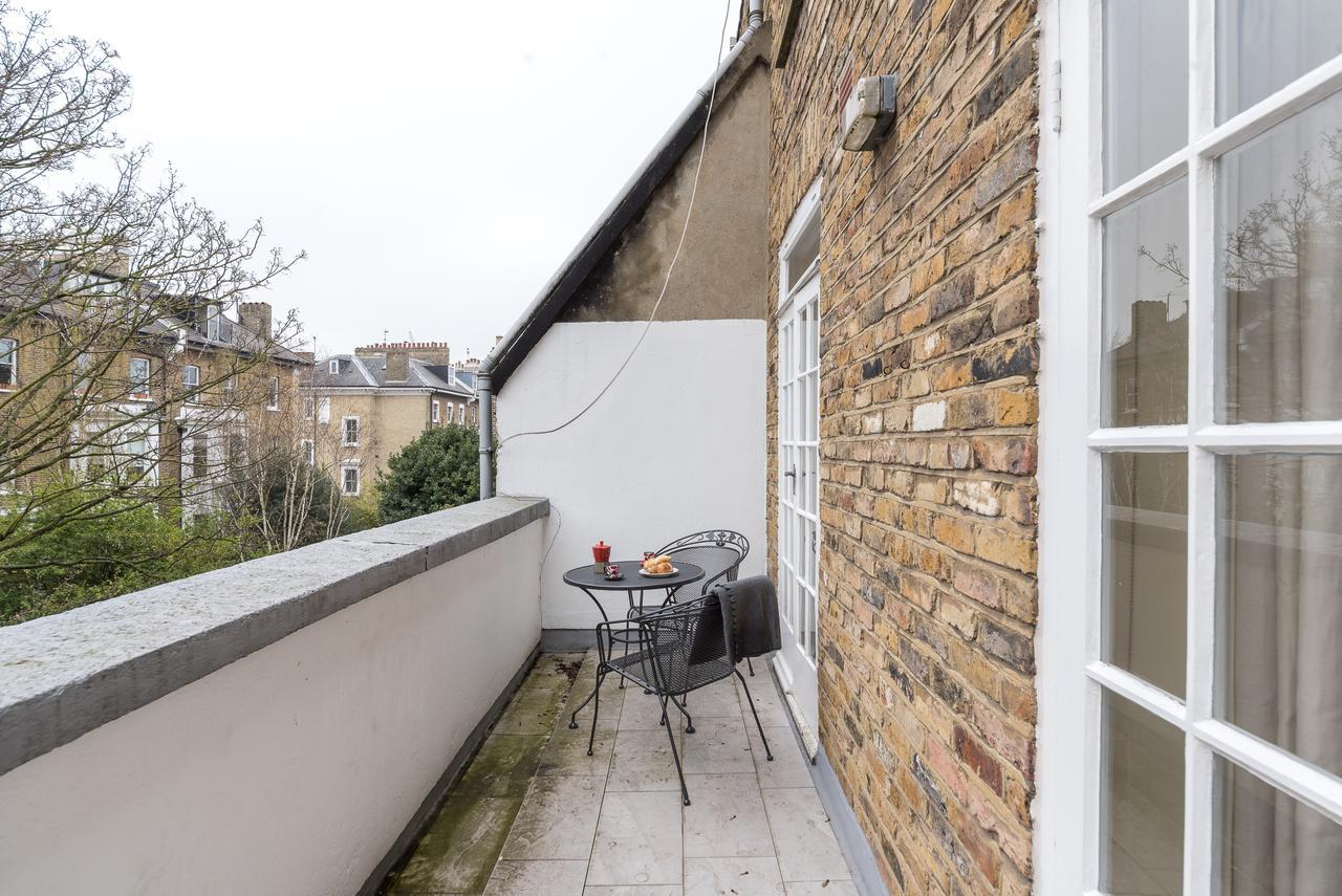 Apartment Westgate Terrace London