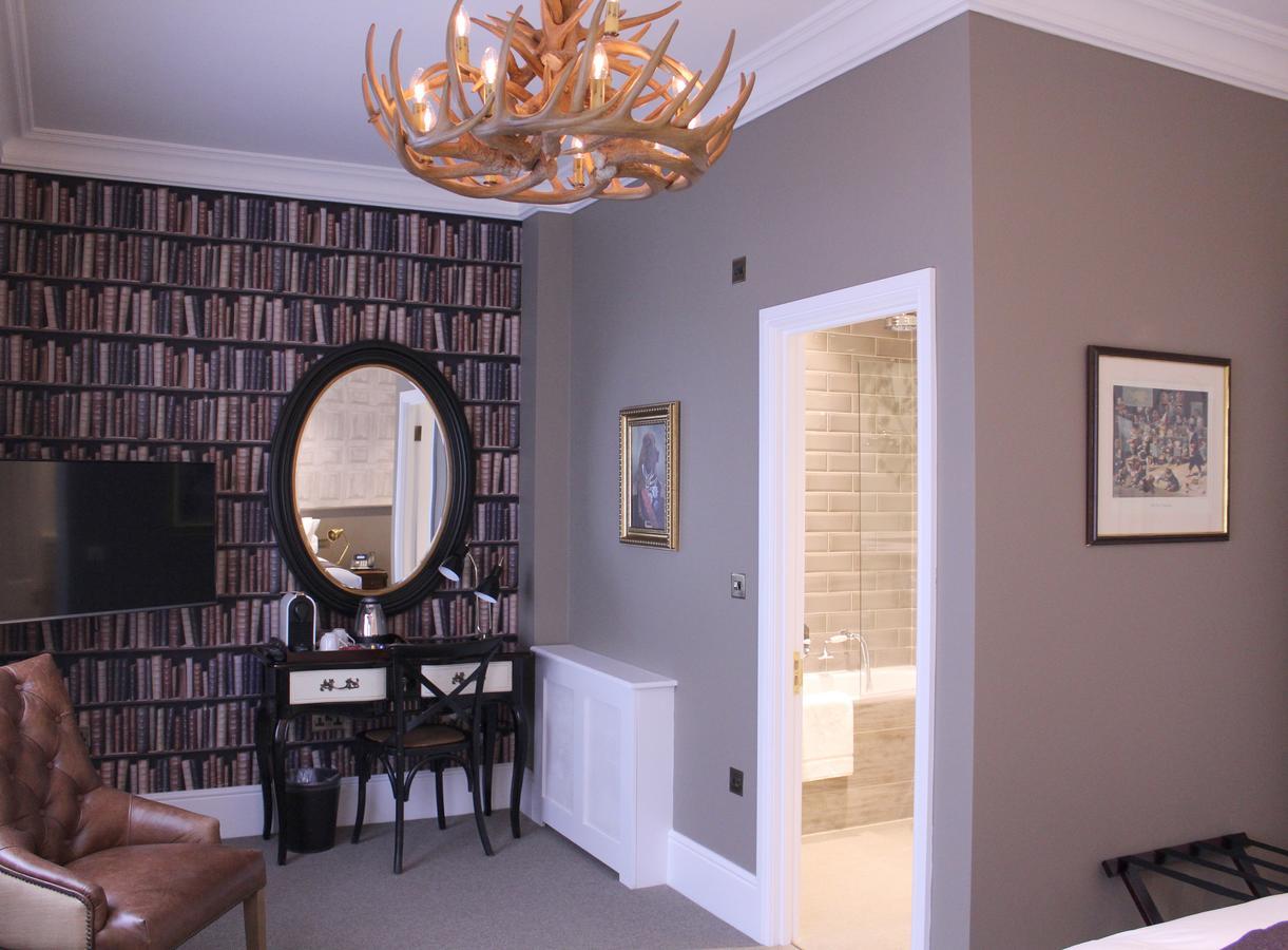 The Grafton Arms Pub & 4*