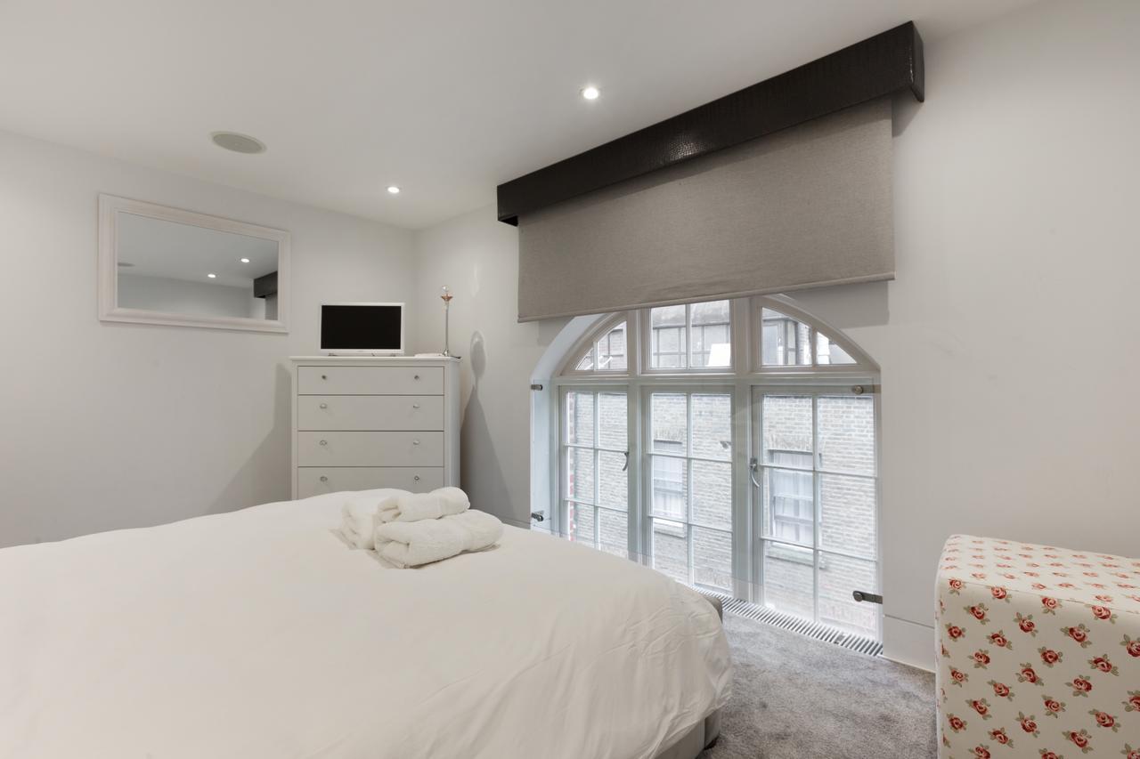 Apartment Stylish 3 Bedroom Mews South Kensington London