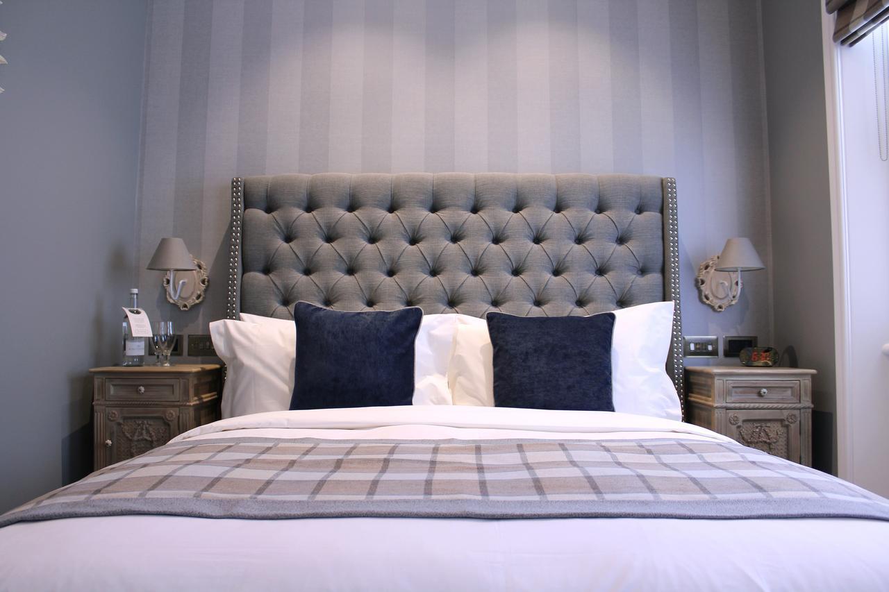 The Grafton Arms Pub & 4* London