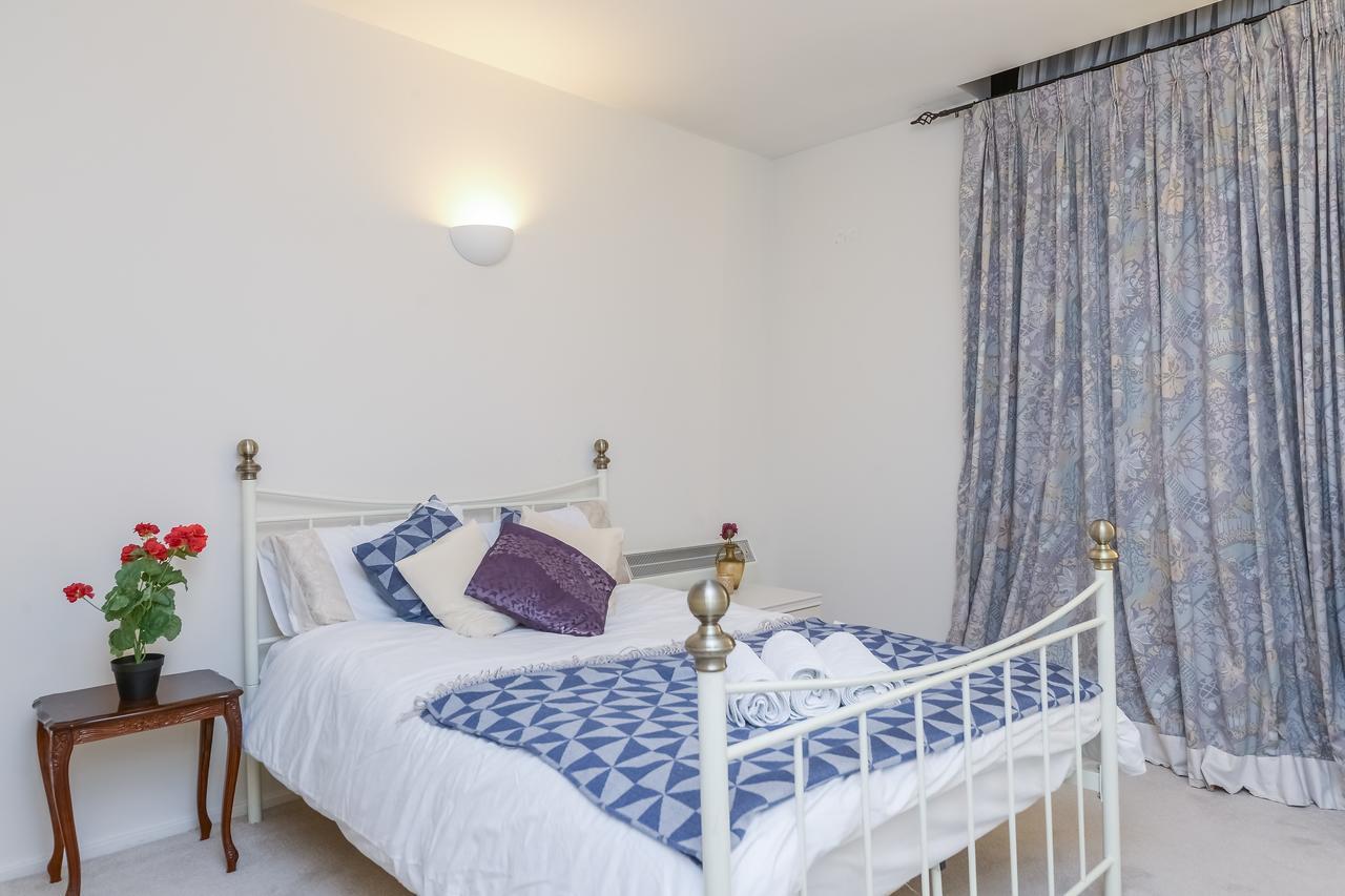 Point West 2 Bed Duplex Apartment